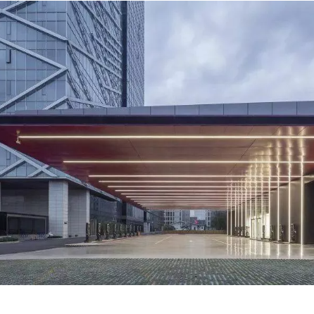 Mirror Finish Aluminum Composite Panels: Design Applications and Maintenance Tips